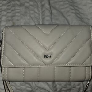 DKNY Off-White Quilted Wristlet